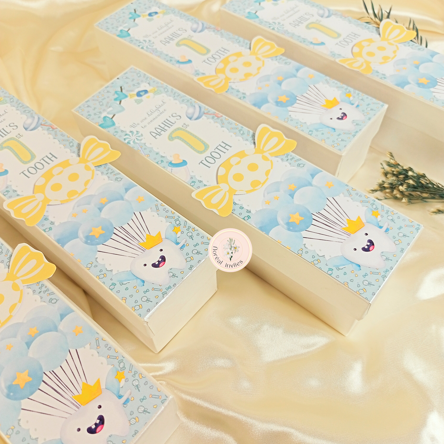 Tiny Munch - Baby Boy Announcement Box