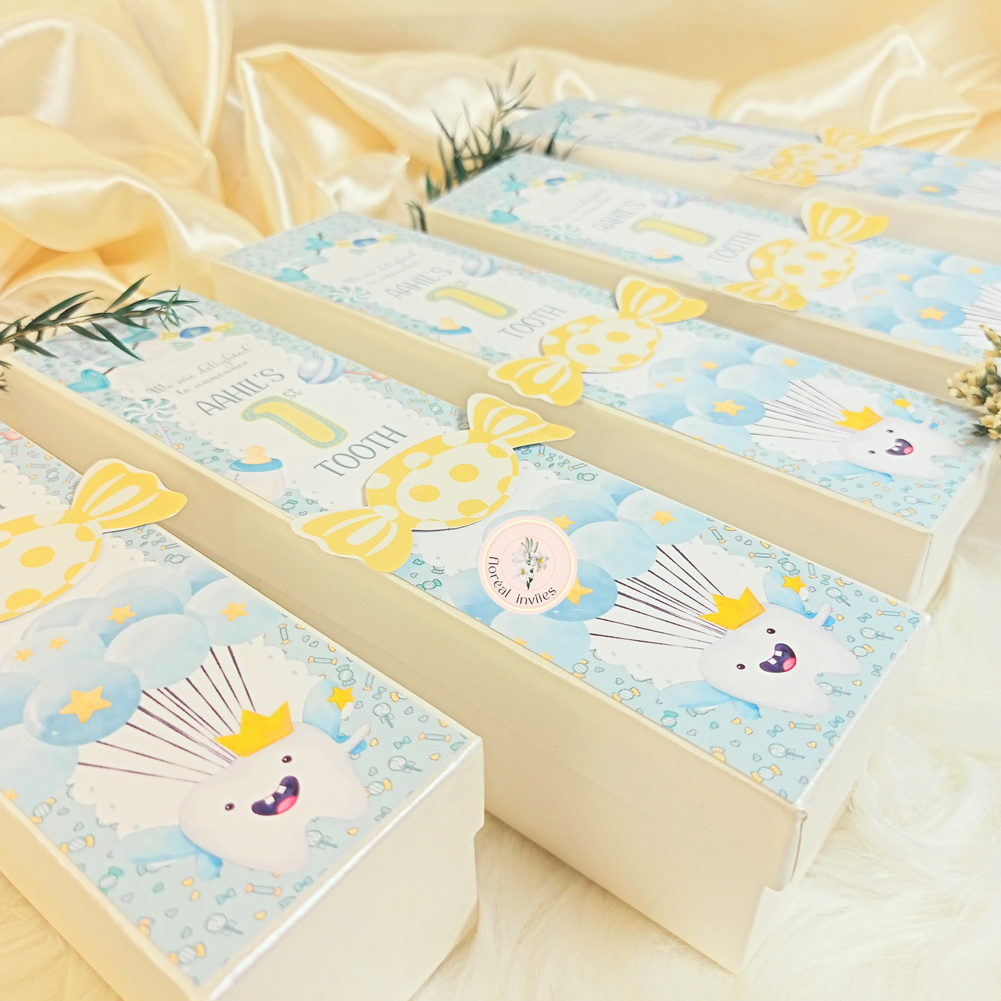 Tiny Munch - Baby Boy Announcement Box