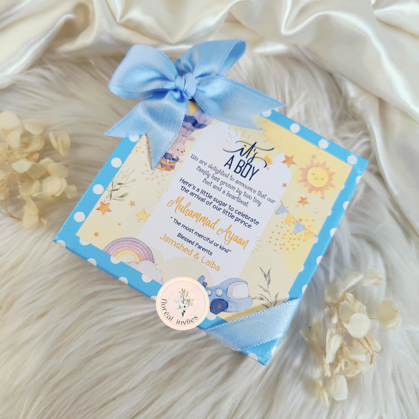 Landing with Love - (Halfkg 6x6x2) Baby Announcement Box